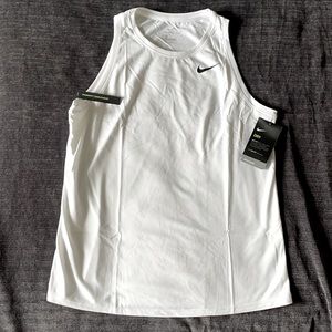Nike tee m white